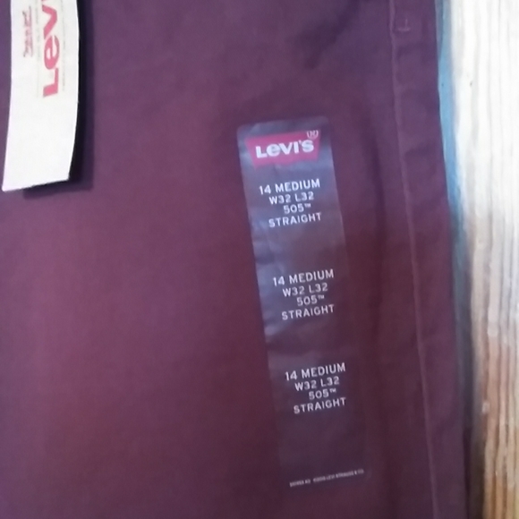 Women Jeans - Picture 2 of 8